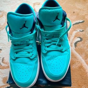 Air Jordan 1 Hyper Turquoise Lows
